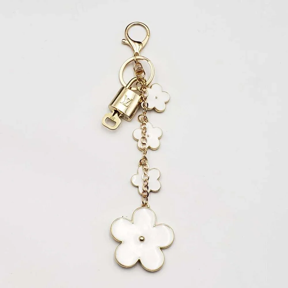 LV Gold Padlock & Key 🔒 Authentic Louis Vuitton Bag Unbranded Flower Charm - Picture 3 of 6